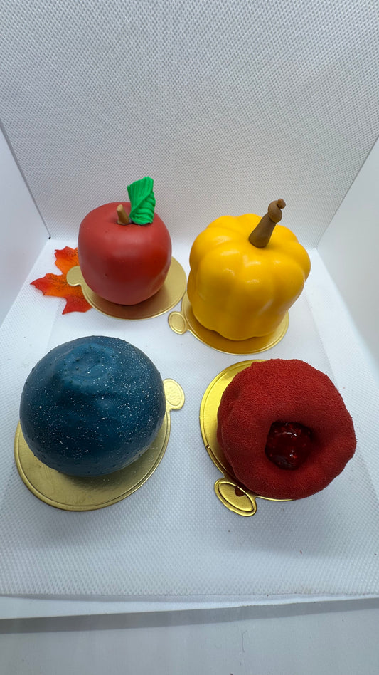 Exklusiva Trompe l´oeil med Hallon ,Pumpa🎃, Äpple, Blåbär