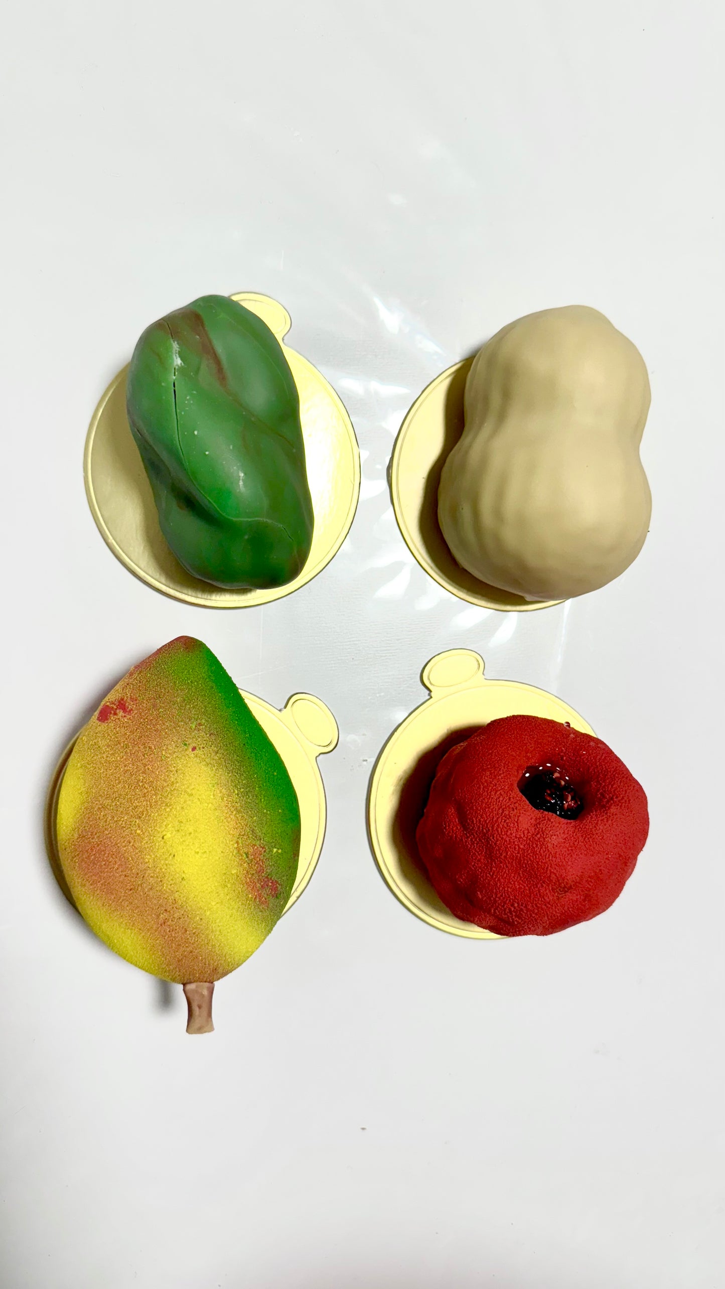 Exclusive  frukt och nötter bakelser ((Pistach, hallon, mango, jordnött)