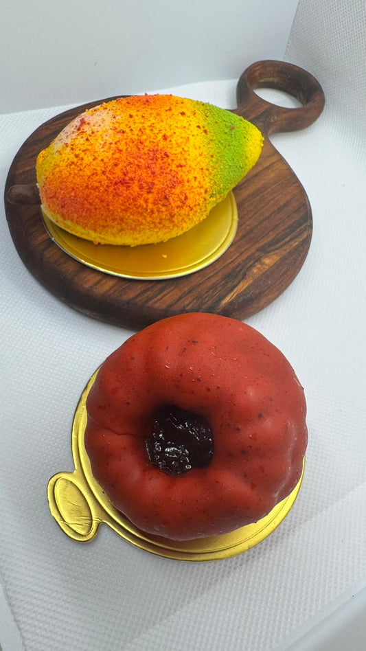 Exklusiva Trompe l´oeil fruktbox med  Hallon , Mango, blåbär, Passion